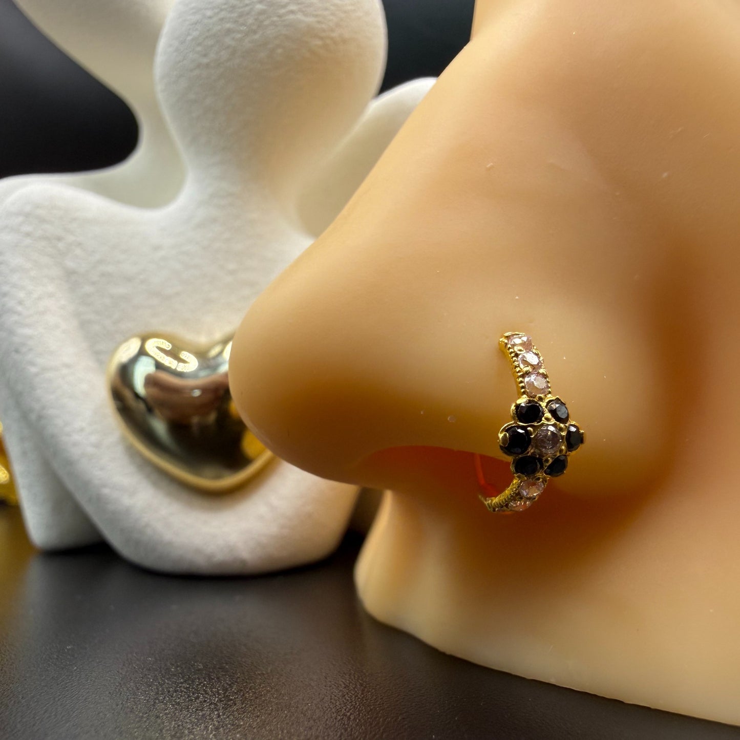 9ct Gold Black Flower Nose Ring