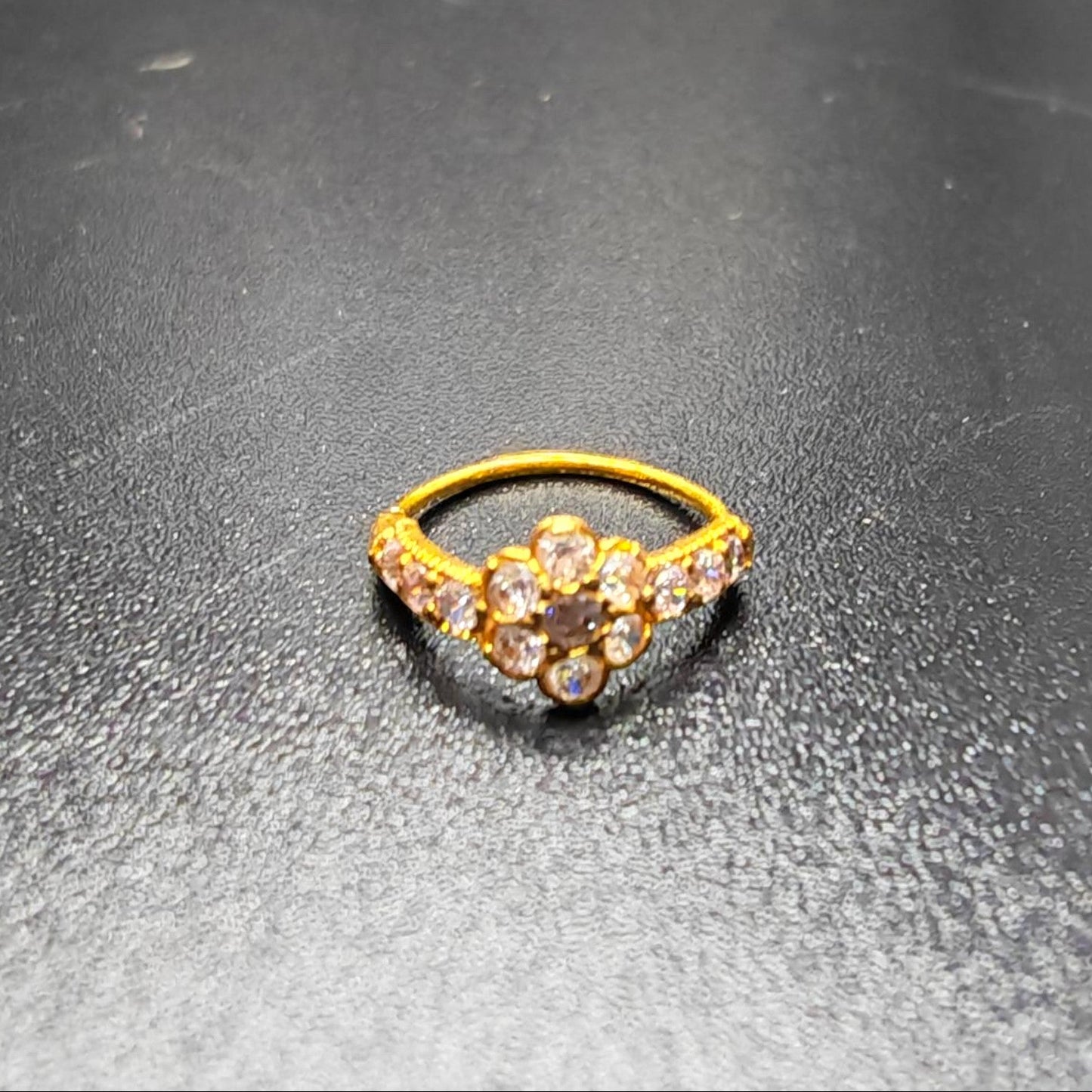 9ct Gold White Flower Nose Ring